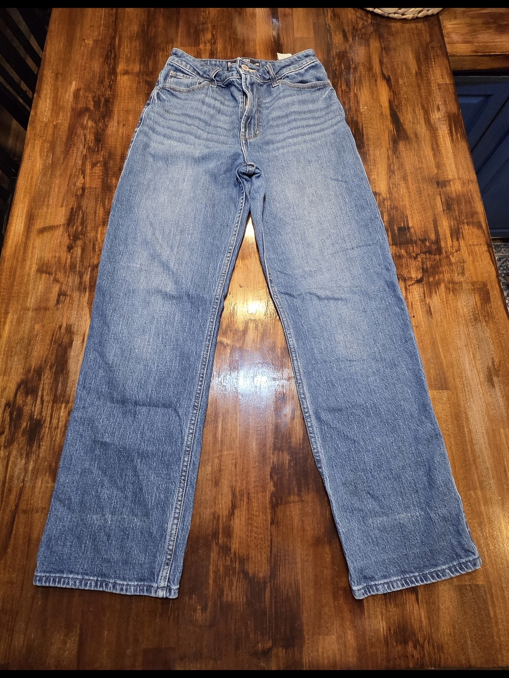 Hollister sz 2 R Jeans Ultra high rise Dad stretchy  Denim Cleangirl